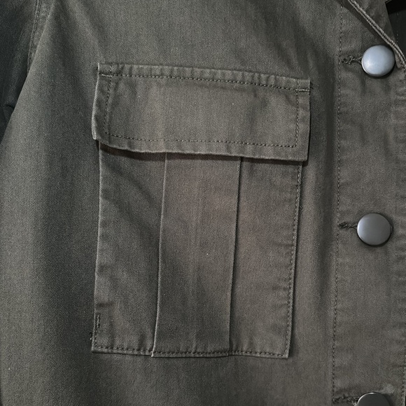 Green Jacket - Picture 3 of 5